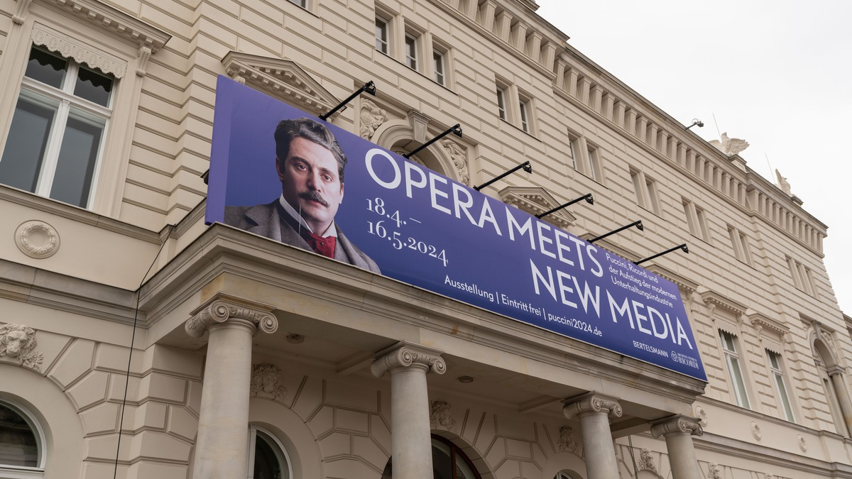 Tausende Interessierte besuchen Bertelsmann-Ausstellung 
