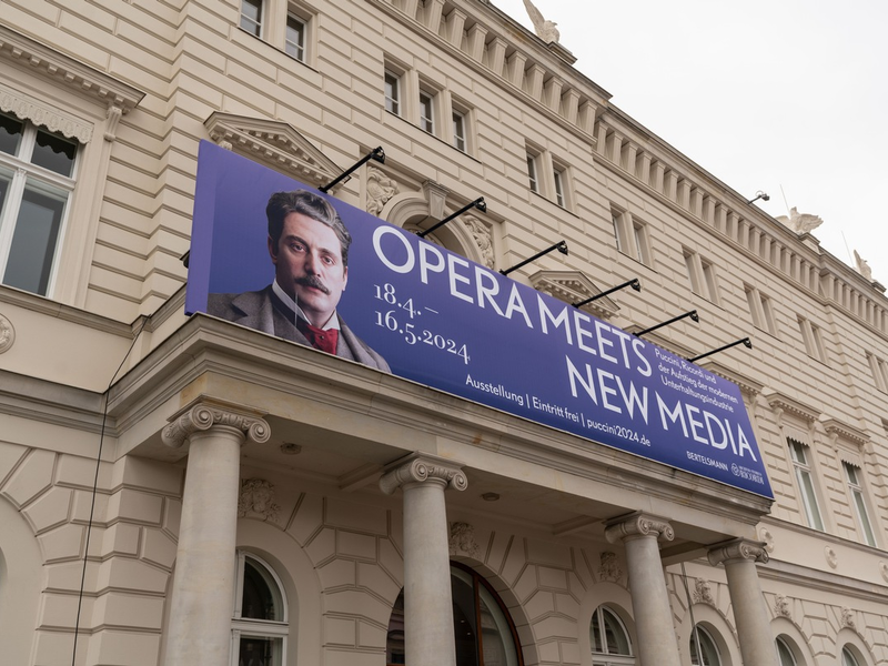 Tausende Interessierte besuchen Bertelsmann-Ausstellung Opera Meets New Media - Foto: presseportal.de