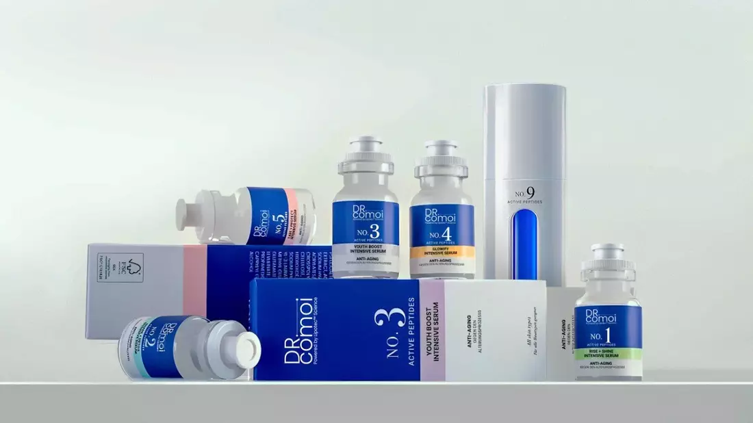 Die hochwirksame Anti-Aging Serum-Kollektion von Dr. Comoi / Personalisierte Hautpflege dank des digitalen Dr. Comoi Hauttests mit neuester KI-Technologie - Bild: presseportal.de