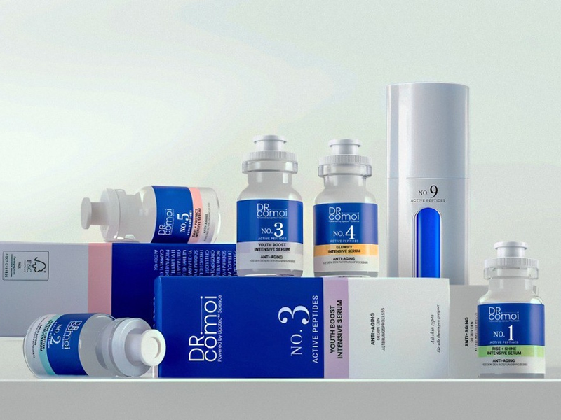 Die hochwirksame Anti-Aging Serum-Kollektion von Dr. Comoi / Personalisierte Hautpflege dank des digitalen Dr. Comoi Hauttests mit neuester KI-Technologie - Foto: presseportal.de