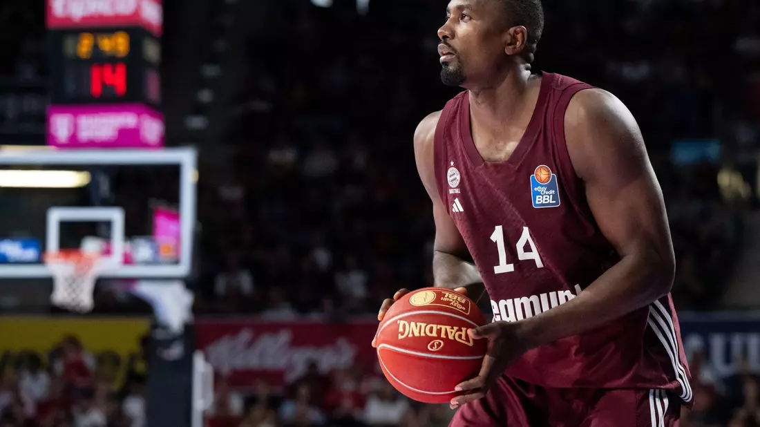Serge Ibaka steuerte zum Sieg der Bayern 16 Punkte, neun Rebounds sowie fünf Assists bei. - Bild: Sven Hoppe/dpa/Archivbild