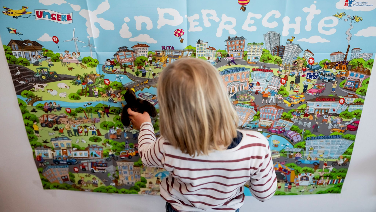In ihrem Koalitionsvertrag hatten SPD, Grüne und FDP festgehalten, Kinderrechte ausdrücklich im Grundgesetz zu verankern. - Foto: Christoph Soeder/dpa