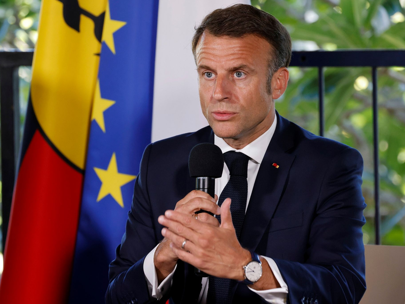 Während seines Besuchs würden Entscheidungen getroffen und Ankündigungen gemacht, versprach Macron. - Foto: Ludovic Marin/AFP Pool via AP/dpa