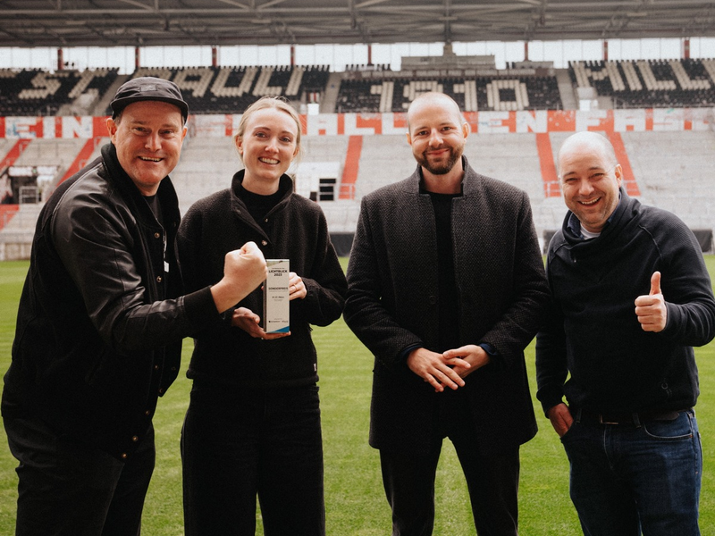 Lichtblick-Award: Die Bayerische und FanQ ehren Deutschlands Vorbilder im Fußball - Foto: presseportal.de