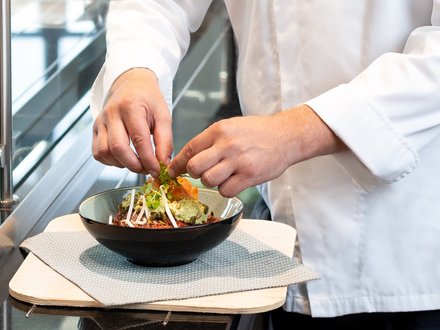 Neuer Vertrag für Catering-Vollversorgung / Siemens AG beauftragt Klüh mit Mitarbeiterverpflegung - Foto: presseportal.de