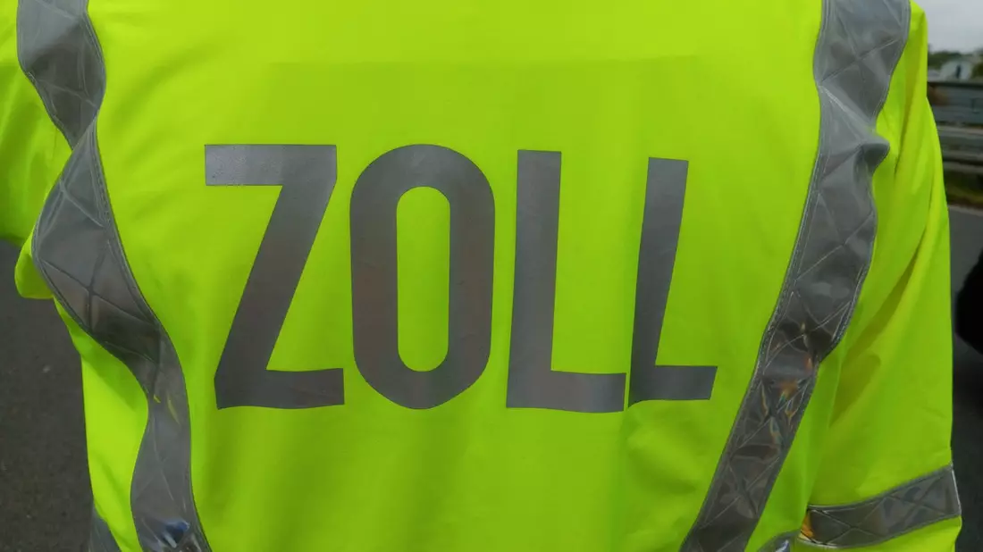 HZA-BI: 15 illegal beschäftigte Bauarbeiter entdeckt/Bielefelder Zoll kontrolliert Baustelle in Halle (Westf.) - Bild: presseportal.de
