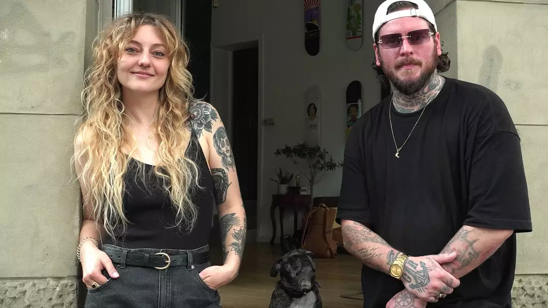 Tattoo Liebe- Geschichten, die unter die Haut gehen / Doku-Soap über die vielfältigen Geschichten hinter Tattoos ab 23. Mai 2024 vier Folgen in der ARD Mediathek - Bild: presseportal.de