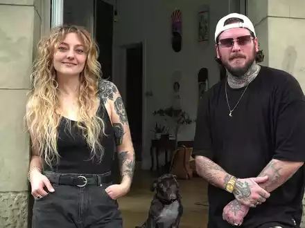 Tattoo Liebe- Geschichten, die unter die Haut gehen / Doku-Soap über die vielfältigen Geschichten hinter Tattoos ab 23. Mai 2024 vier Folgen in der ARD Mediathek - Foto: presseportal.de