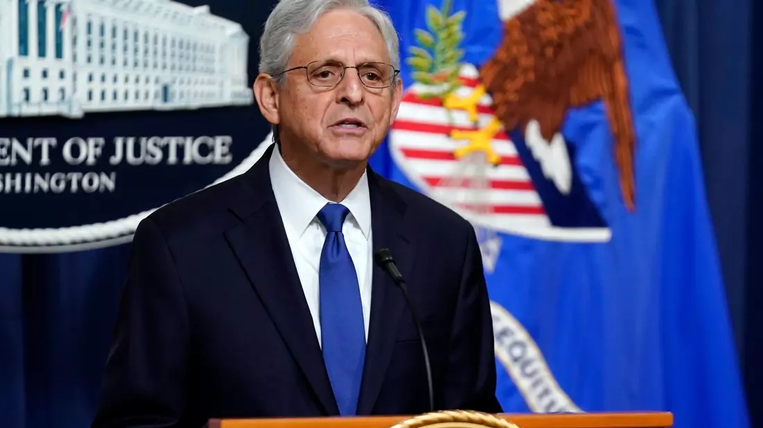 Us-Justizminister Merrick Garland möchte, dass sich Live Nation von der Plattform Ticketmaster trennt. - Bild: Stephanie Scarbrough/AP/dpa