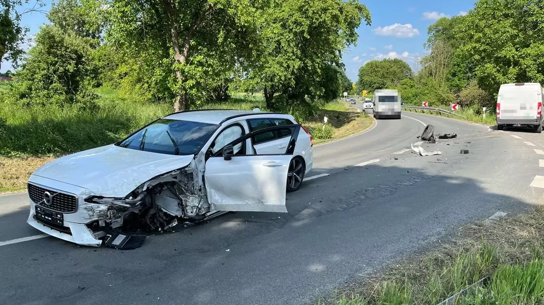 POL-COE: Havixbeck, Masbeck/ Autos zusammengestoßen - Bild: presseportal.de