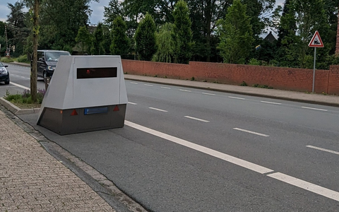 POL-COE: Kreis Coesfeld und Kreispolizeibehörde Coesfeld erprobt neues Geschwindigkeitsmesssystem zur Erhöhung der Verkehrssicherheit - Foto: presseportal.de