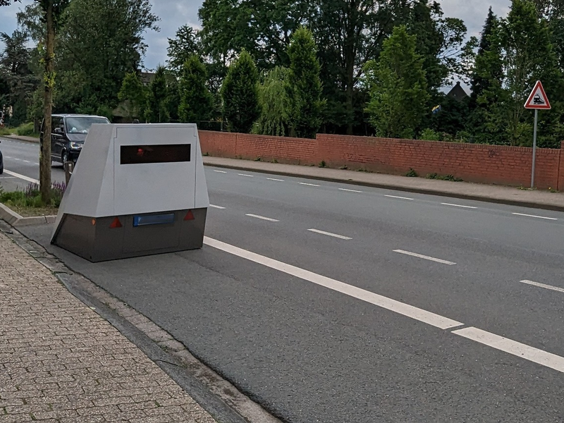 POL-COE: Kreis Coesfeld und Kreispolizeibehörde Coesfeld erprobt neues Geschwindigkeitsmesssystem zur Erhöhung der Verkehrssicherheit - Foto: presseportal.de