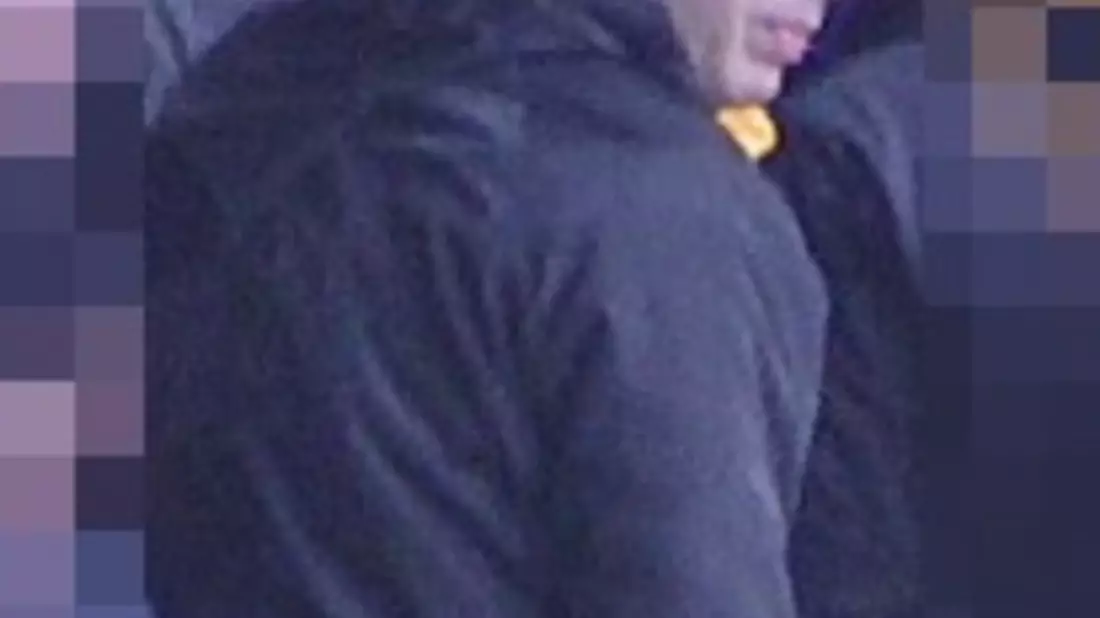 POL-H: Öffentlichkeitsfahndung: Verdächtige zu Gewalttaten am Rande des Niedersachsen-Derbys zwischen Hannover 96 und Eintracht Braunschweig gesucht - Wer kann Hinweise geben? - Bild: presseportal.de