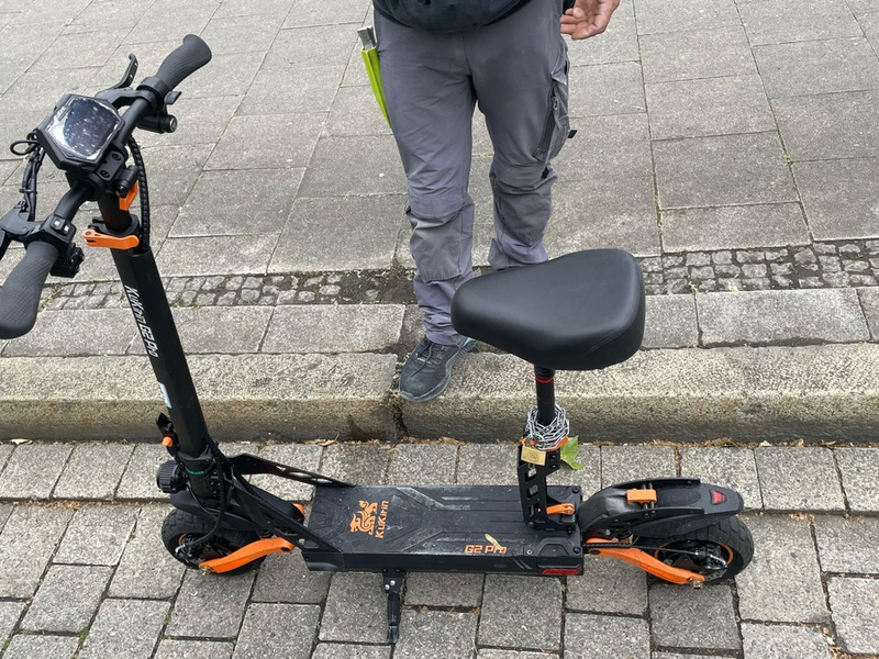 POL-OS: Osnabrück: Polizisten ziehen E-Roller aus dem Verkehr - Foto: presseportal.de
