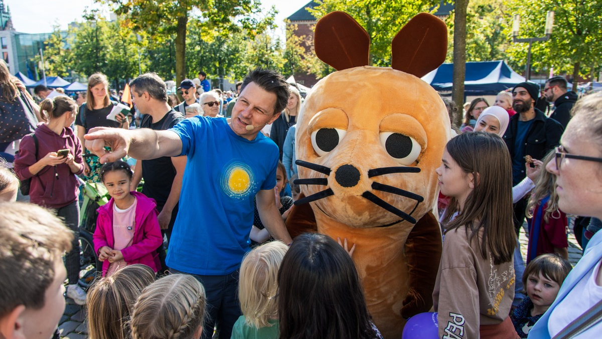 Die Maus beim Fest der Demokratie in Bonn - Foto: presseportal.de