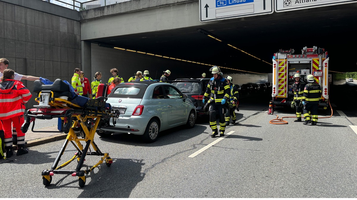 FW-M: Mehrere Verkehrsunfälle fordern die Feuerwehr (Stadtgebiet) - Foto: presseportal.de