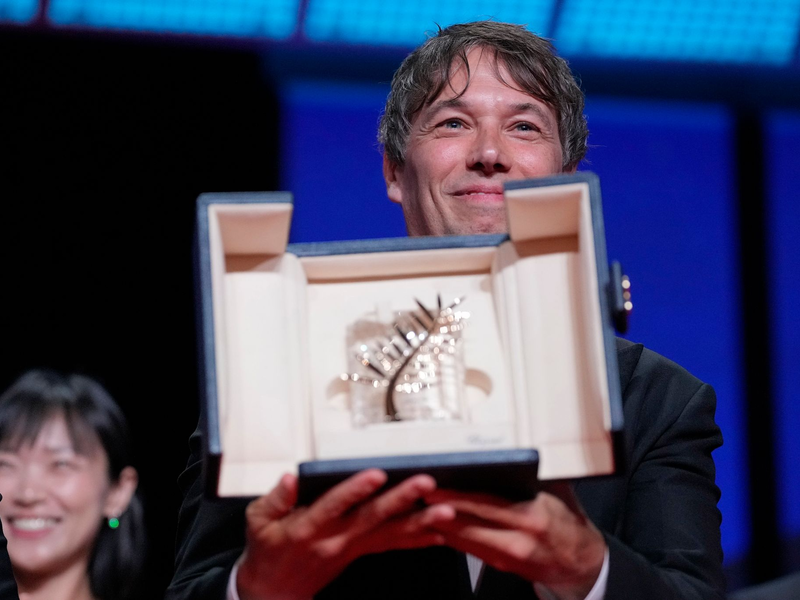 Sean Baker, Regisseur und Drehbuchautor von «Anora», in Cannes (Archivbild).  - Foto: Andreea Alexandru/Invision/AP/dpa