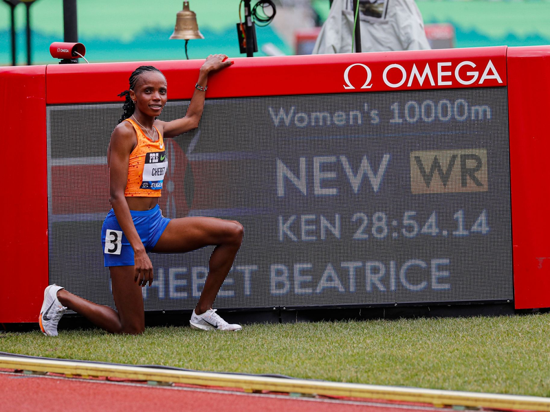 Beatrice Chebet stellte in Eugene einen neuen Weltrekord über 10.000 Meter auf. - Foto: Thomas Boyd/FR24134 AP/dpa