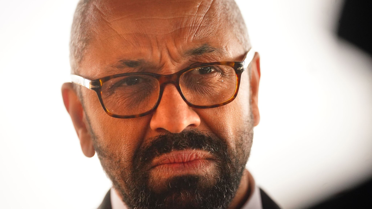 Der britische Innenminister James Cleverly. - Foto: Victoria Jones/PA/dpa