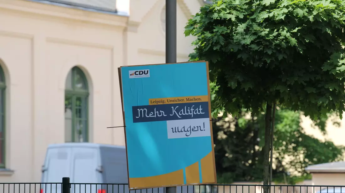 Fake: Ein gefälschtes Wahlplakat der CDU: - Bild: NEWS5/dpa