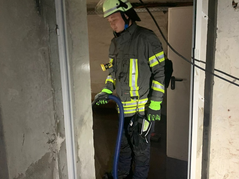 FW-EN: Insgesamt 19 Einsätze am Freitag und Samstag für die Feuerwehr Wetter (Ruhr), hiervon 15 bedingt durch das Starkregenereignis vom Freitagnachmittag. - Foto: presseportal.de