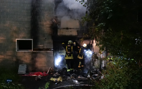 FW-DO: Feuerwehr Dortmund löscht Brand in einem leerstehenden Haus - Bild: presseportal.de