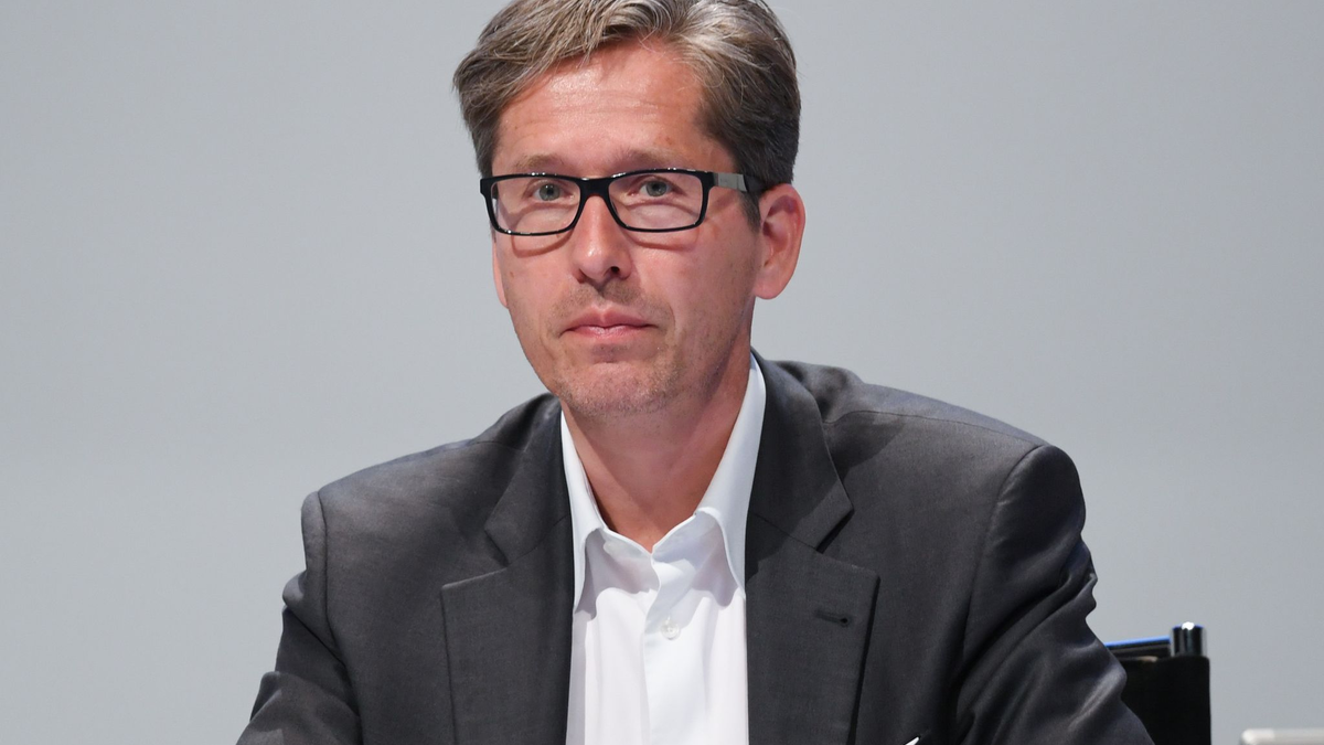 Sechs Jahre lang war Frank Strauß Vorstandschef der Postbank. - Foto: Arne Dedert/dpa