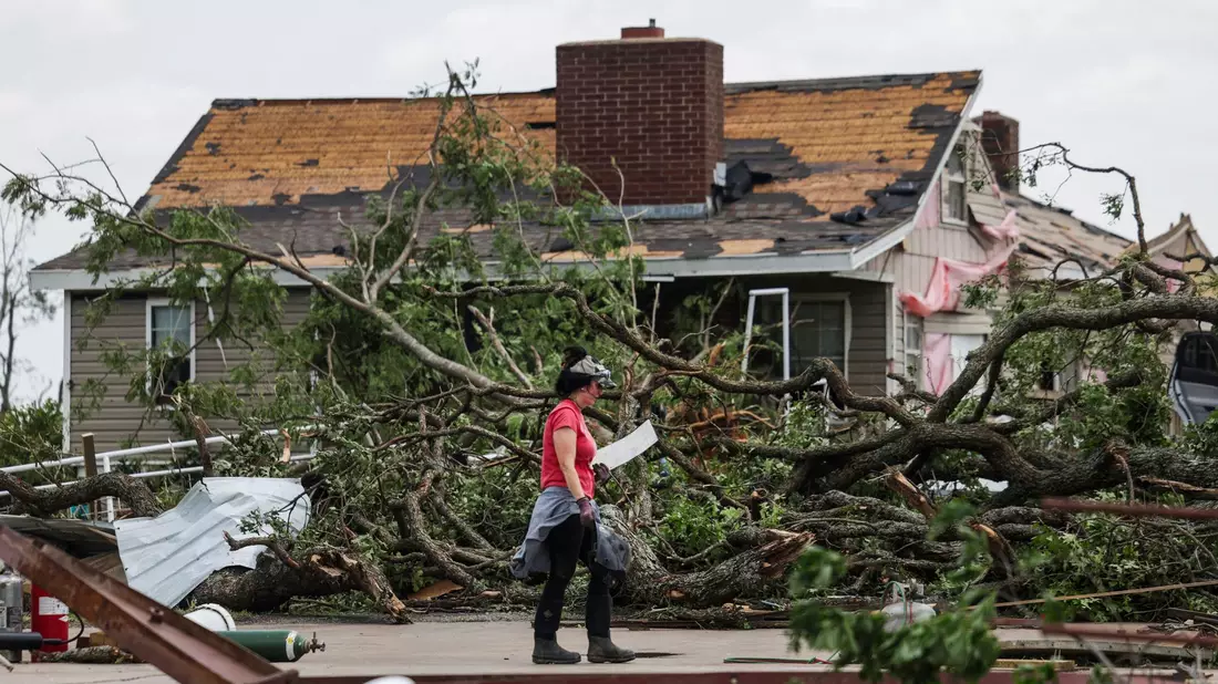 Im US-Staat Oklahoma erreichte einer der Stürme nach vorläufigen Schätzungen mindestens die Stufe drei von fünf. - Bild: Mike Simons/Tulsa World via AP/dpa