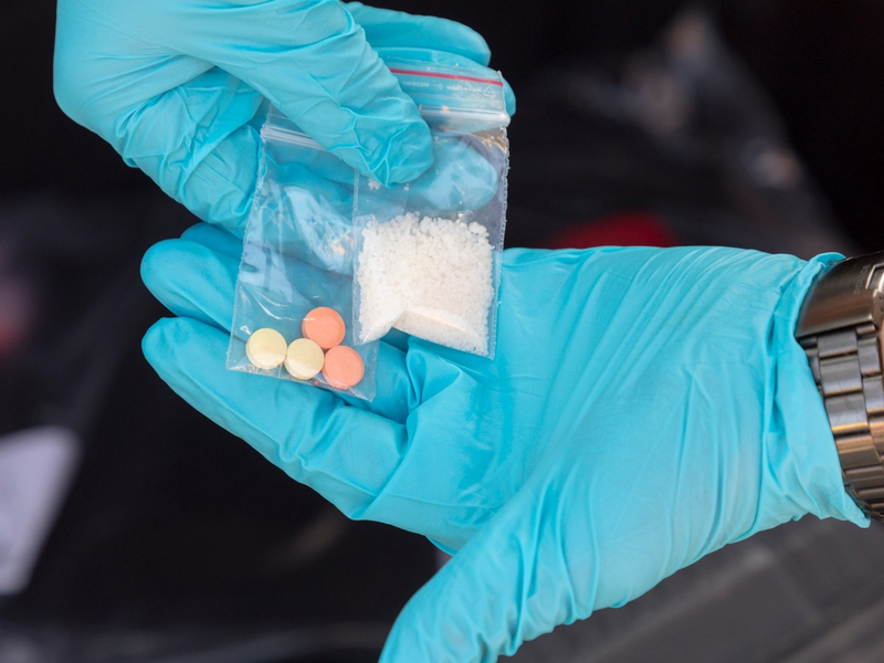 HZA-LA: Ausfuhrschmuggel im Postverkehr aufgedeckt Kontrolleinheiten des Hauptzollamts Landshut finden Drogen - Foto: presseportal.de