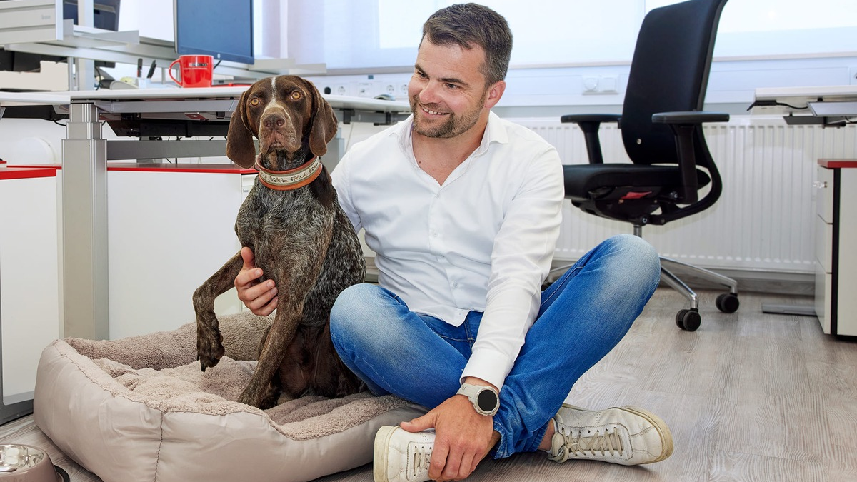 Ein starkes Team mit Kollege Hund - Foto: presseportal.de