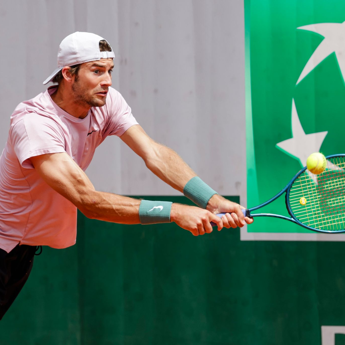 Tennisprofi Henri Squire gab in China sein Debüt im Davis Cup. - Foto: Frank Molter/dpa