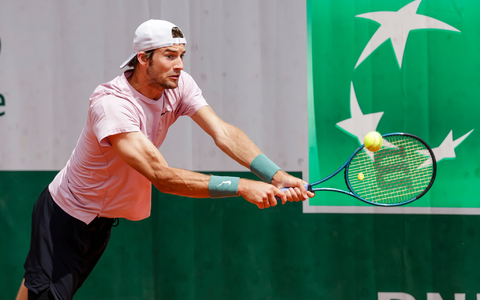 Qualifikant Henri Squire kämpfte sich in Paris in die zweite Runde. - Foto: Frank Molter/dpa