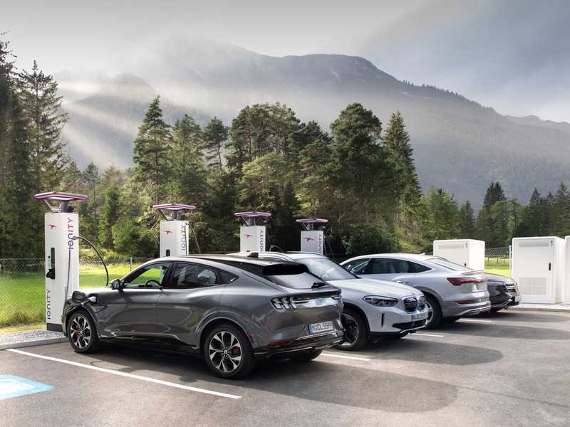 Schnell laden, weniger zahlen: IONITY senkt Preise und stellt neue Tarife vor - Foto: presseportal.de