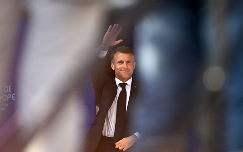 Macron betonte die Wichtigkeit der deutsch-französischen Beziehungen und trat dem Eindruck entgegen, dass diese in jüngster Zeit gelitten hätten. - Foto: Robert Michael/dpa