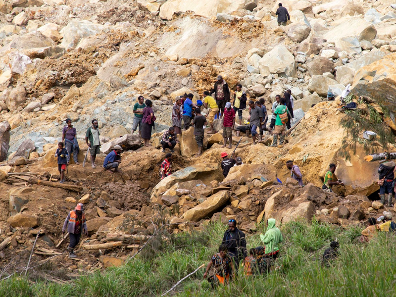 Bei dem Unglück in der abgelegenen Provinz Enga war eine Bergflanke plötzlich abgerutscht und ins Tal gestürzt. - Foto: Juho Valta/UNDP Papua New Guinea/AP/dpa