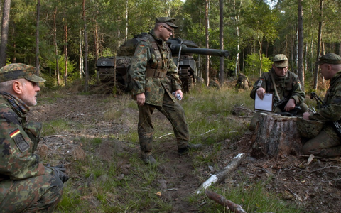 Mensch Soldat - Unser Leben mit der Bundeswehr: RTLZWEI zeigt Alltag der Bundeswehr im niedersächsischen Munster - Foto: presseportal.de