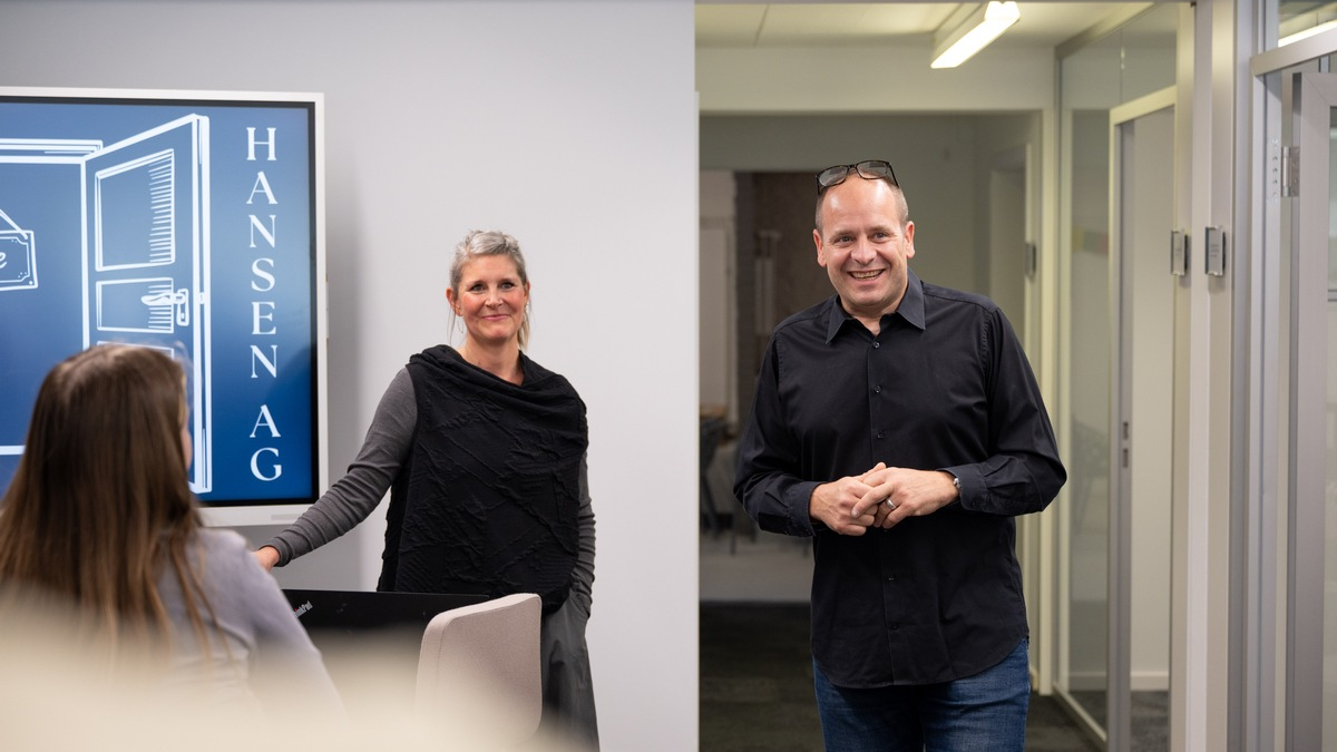 Paarberatung Schärer-Hansen bleibt auf Wachstumskurs: Schweizer Unternehmen bezieht neues Büro und schafft Platz für weitere Kollegen - Foto: presseportal.de