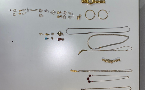 POL-MA: Edingen-Neckarhausen: Tüte mit Schmuck im Feldgebiet gefunden - Eigentümer gesucht! - Foto: presseportal.de