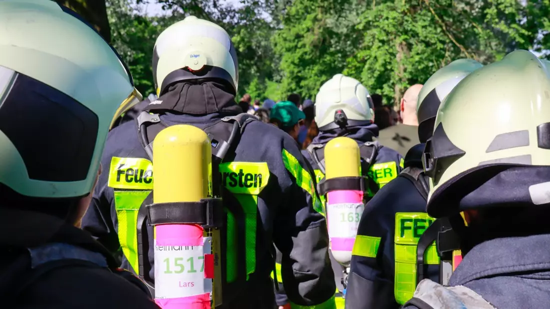 FW-Dorsten: Feuerwehr Dorsten unterstützt 2. Dorstener Brustkrebshilfe Sponsorenlauf - Bild: presseportal.de