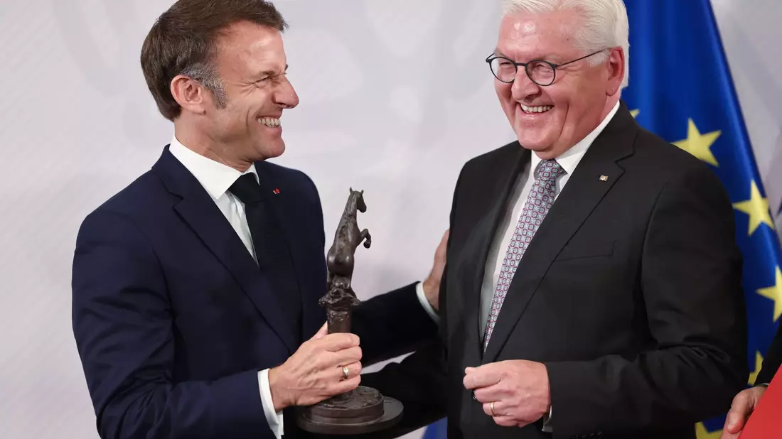Emmanuel Macron in Münster: «Wir müssen eine neue Etappe von Europa starten.» - Bild: Rolf Vennenbernd/dpa
