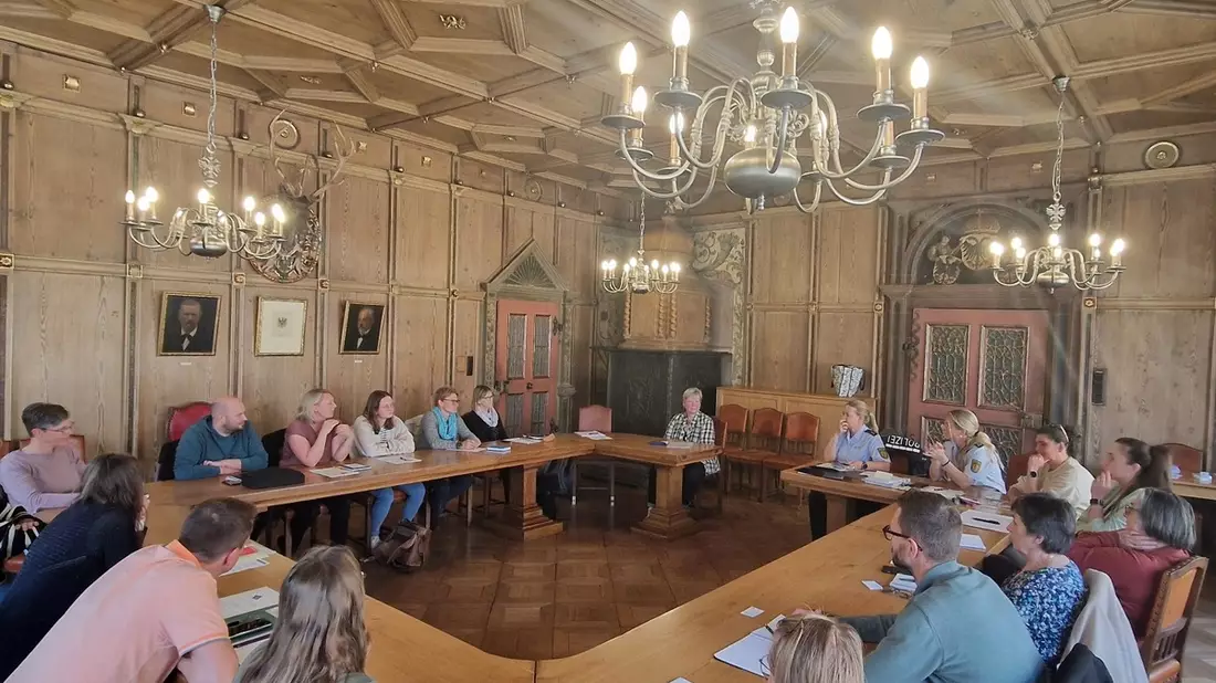 POL-KN: (Landkreis Rottweil) Runder Tisch gegen häusliche Gewalt trifft sich zum zweiten Mal in Rottweil - Bild: presseportal.de