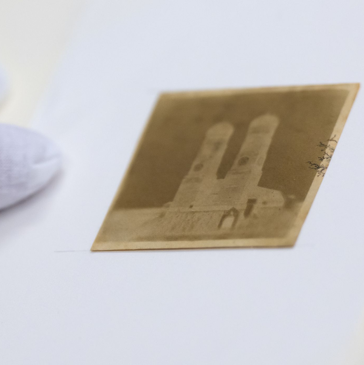 Das Deutsche Museum beherbergt eine Ausstellung zur Fotografie - und das wohl älteste Foto Deutschlands. Das Foto vom März 1837 zeigt die Frauenkirche. (Archivbild) - Foto: Sven Hoppe/dpa