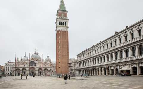 Italien ist in diesem Jahr Gastland der Frankfurter Buchmesse. - Foto: Filippo Ciappi/Zuma Press/dpa