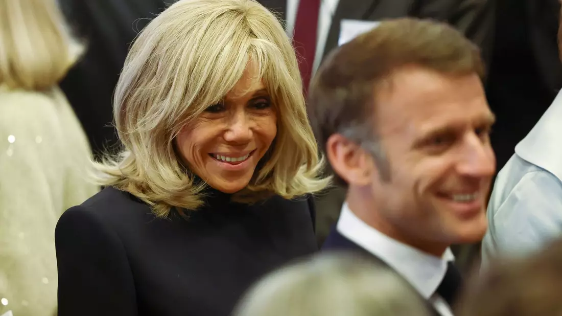 Nach der Verleihung des Internationalen Preises des Westfälischen Friedens: Brigitte und Emmanuel Macron im Festsaal des historischen Rathauses Münster. - Bild: Rolf Vennenbernd/dpa