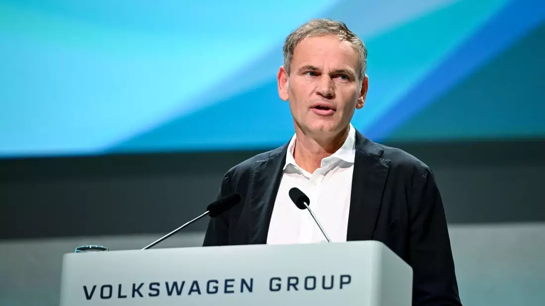 VW-Chef Oliver Blume wird bei der Hauptversammlung nur virtuell zu den Aktionären sprechen - dafür gibt es Kritik. - Bild: Britta Pedersen/dpa