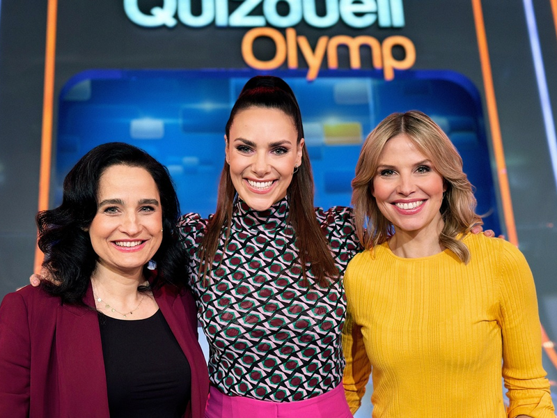 Medizinerinnen gegen den Quizduell-Olymp: Dr. Yael Adler und Dr. Julia Fischer bei Esther Sedlaczek / Quizduell-Olymp am Freitag, 31. Mai, 18:50 Uhr im Ersten - Foto: presseportal.de