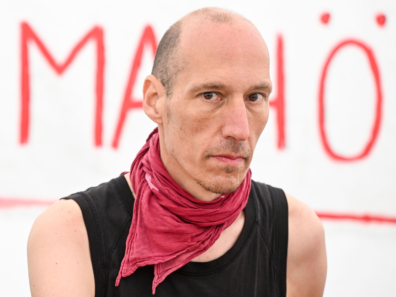 Der Klimaaktivist Wolfgang Metzeler-Kick befindet sich seit 84 Tagen im Hungerstreik. - Foto: Jens Kalaene/dpa