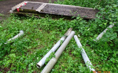 POL-RZ: Asbest im Wald abgeladen - Zeugen gesucht - Foto: presseportal.de