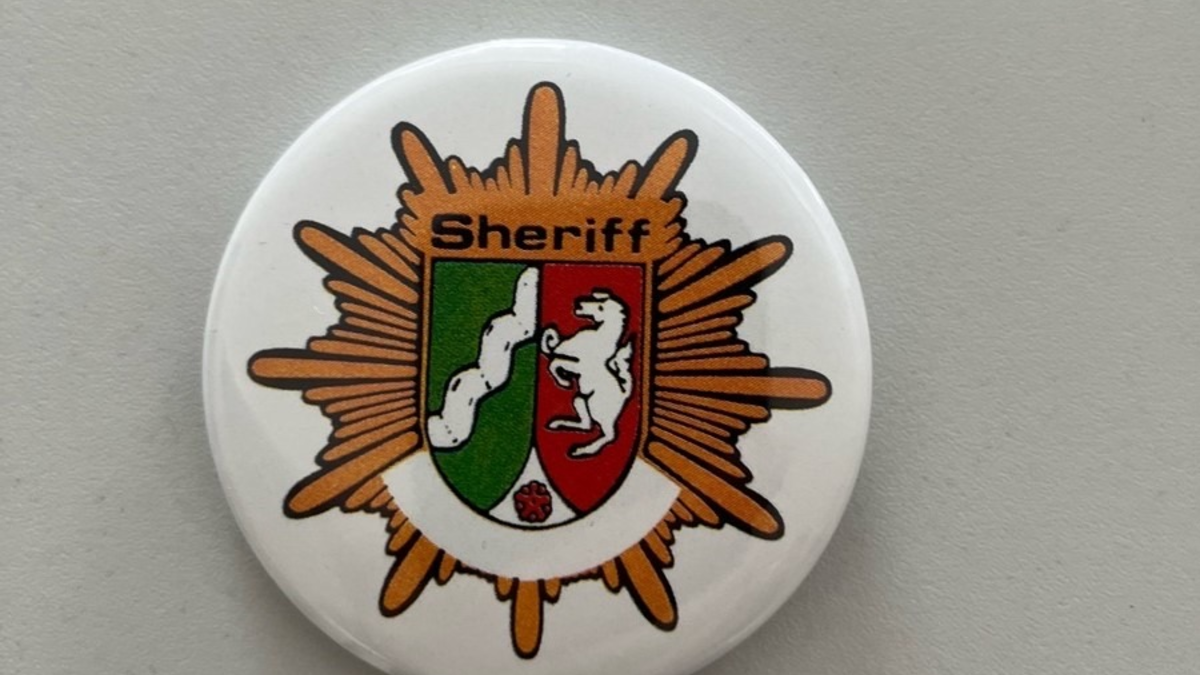 POL-NE: Mädchen findet Geldbörse - Foto: presseportal.de