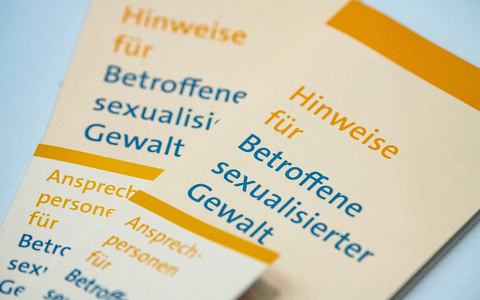 «Ausdrücklich bedauert das Erzbistum den nicht nur aus heutiger Sicht unverantwortbaren Einsatz des Priesters.» - Foto: Fabian Sommer/dpa